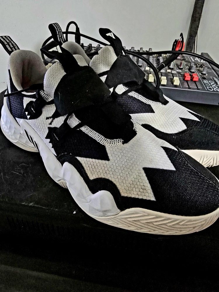 Size 13 Adidas So So Def Recordings x Trae Young Core White Basketball Shoes