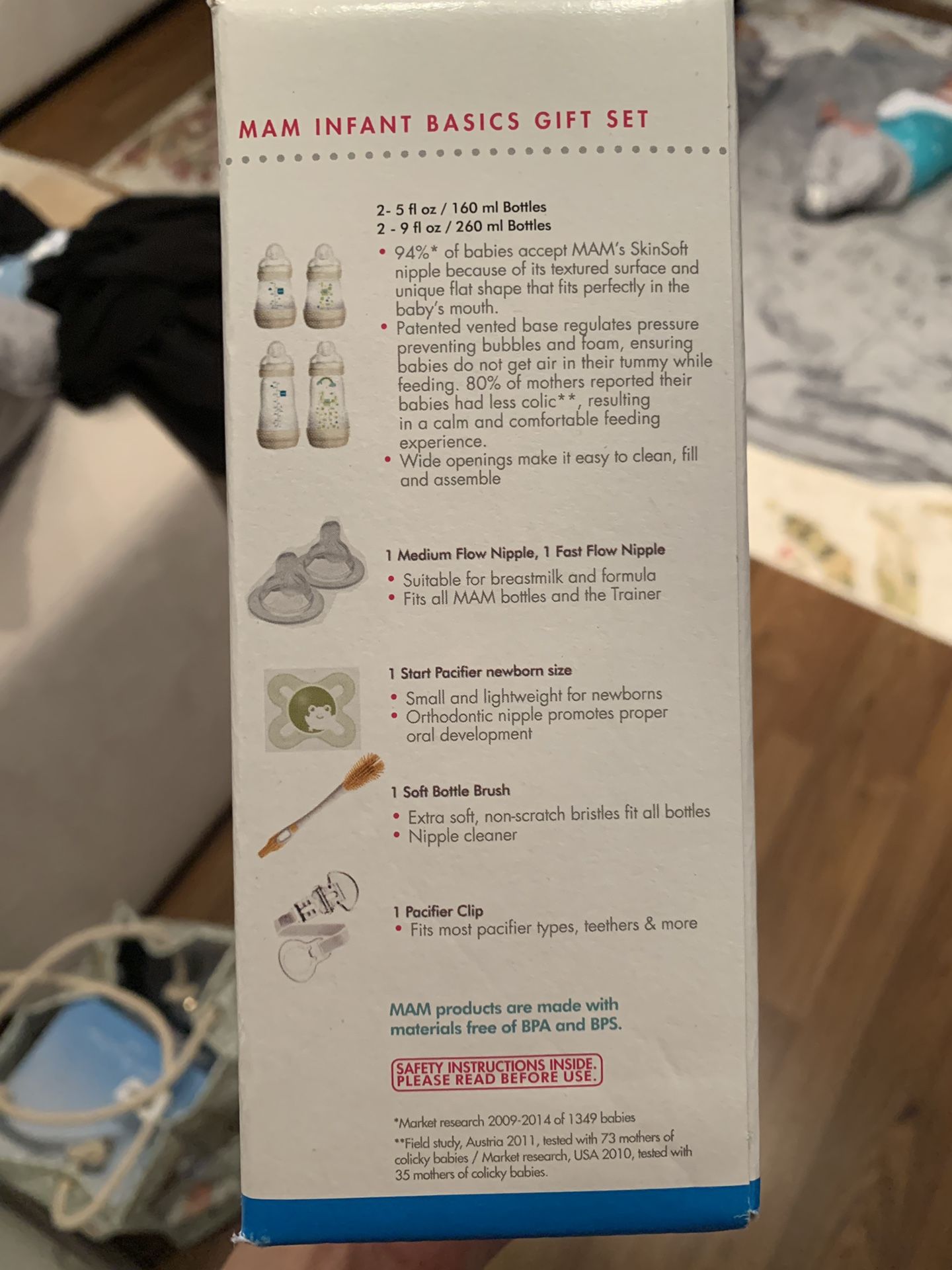 Baby bottle set