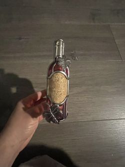 Wallflower Wine Bottle Plug In