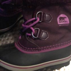 Sorel Waterproof girls boots size 12