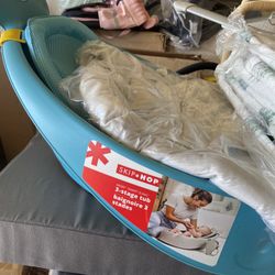 New Bath Tub Blue Baby Bath Tub $25