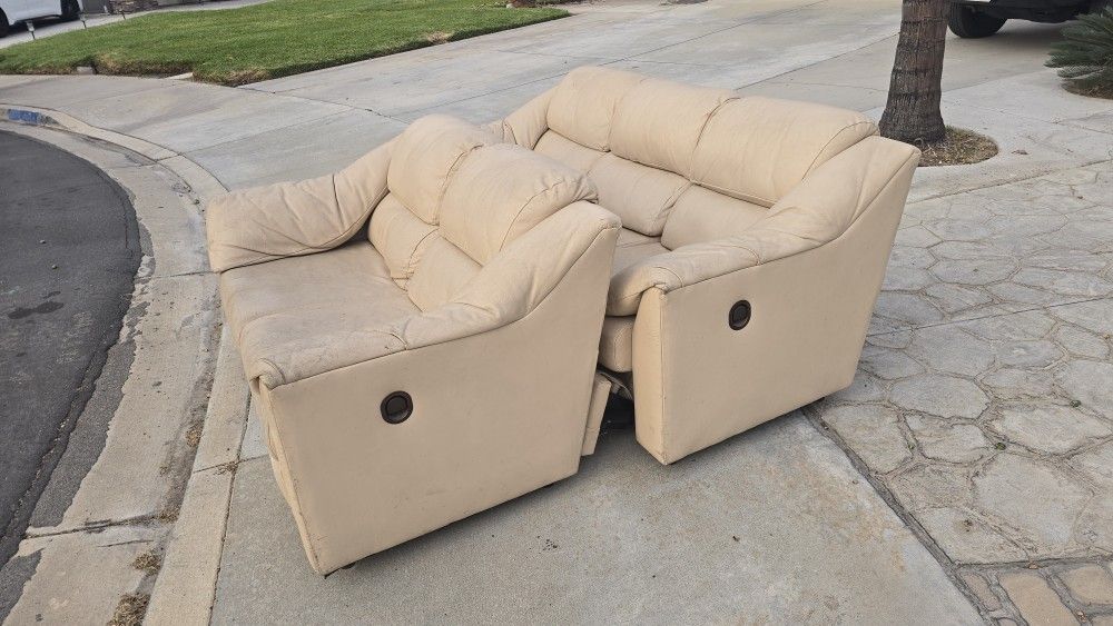 Recliner Leather Sofas Free