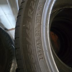 265/45/20 Pirelli  Scorpio Zero