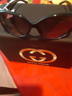 Authentic GUCCI GLASSES w/box BNWT