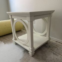 Farmhouse style— Side Table