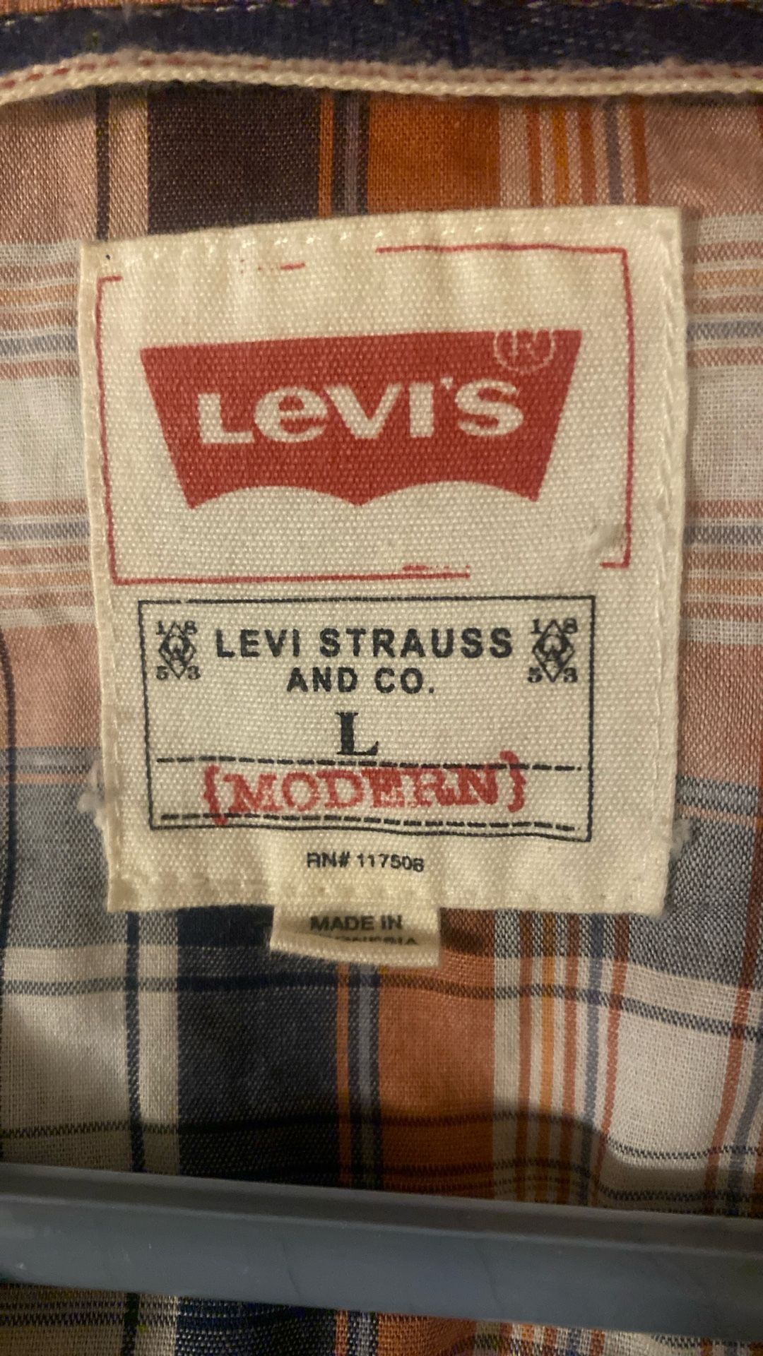 Levi’s snap button long sleeve shirt