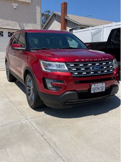 2016 Ford Explorer