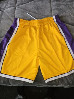 Lakers Shorts ( Mitchell And Ness)