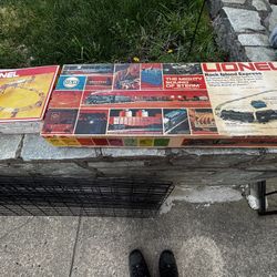 Lionel Train Set