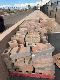 Used Concrete Cinder Blocks Lot
