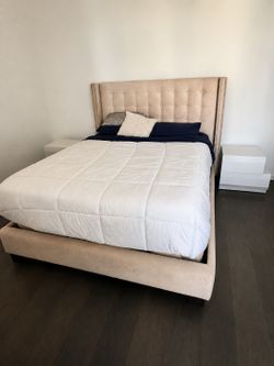 Free Queen size bedframe, 2 night stands, a Kind mattress and its stand