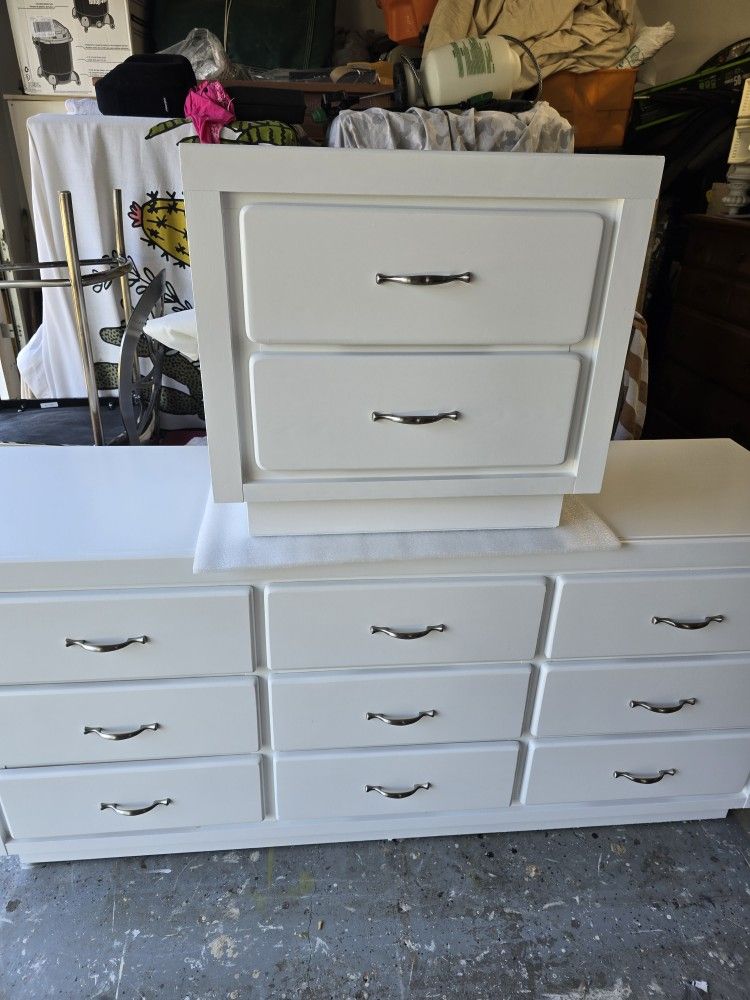 Refinished Solid Wood Dresser & Nightstand (1)