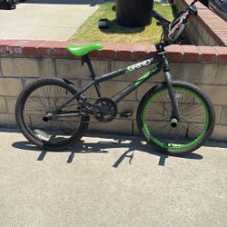 Diamondback Grind BMX Dirt Bike