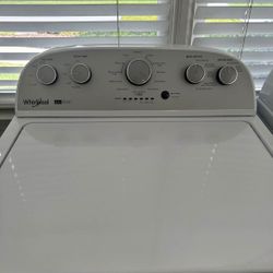 Whirl Pool Washing And Dryer Set 
