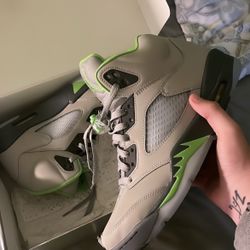Jordan 5 Retro Green Bean (2022)*sold