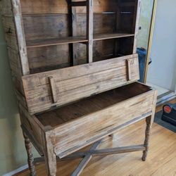 Writing Desk/hutch Must Sell