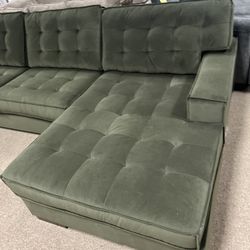 Stunning Stylish Cozy Sectional!
