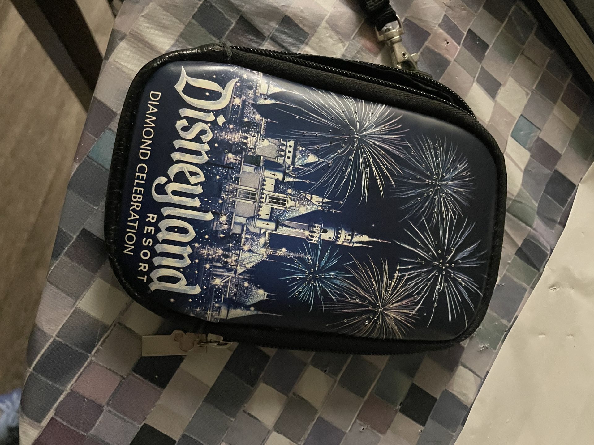 Small Disney Wristlet Purse: Fireworks Light Up