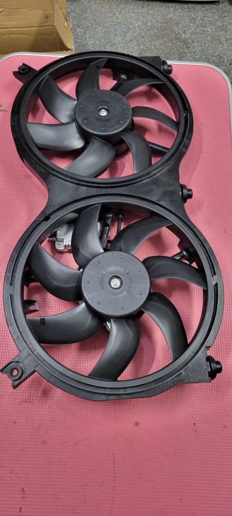 13-23  Nissan Pathfinder/Infinity QX60 Cooling Fan With Control Module