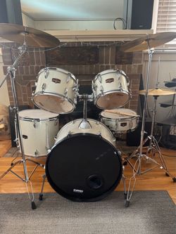 Lots of Extras: Tama Imperialstar Drum Set with Upgrades