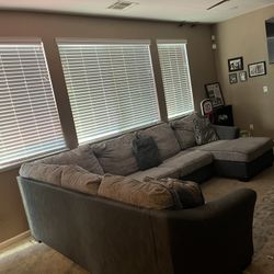 3pc Sectional Couch 