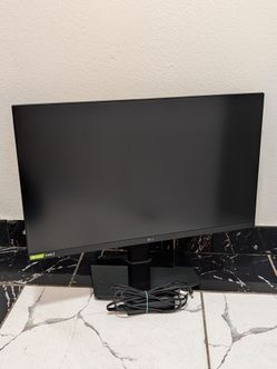 LG UltraGear 27" Gaming Monitor 1440p 144hz 27GL850-B READ DESCRIPTION