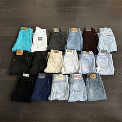 Lot x17 Vintage Made in USA Levi’s, Bongo, Lee Women’s Jeans
