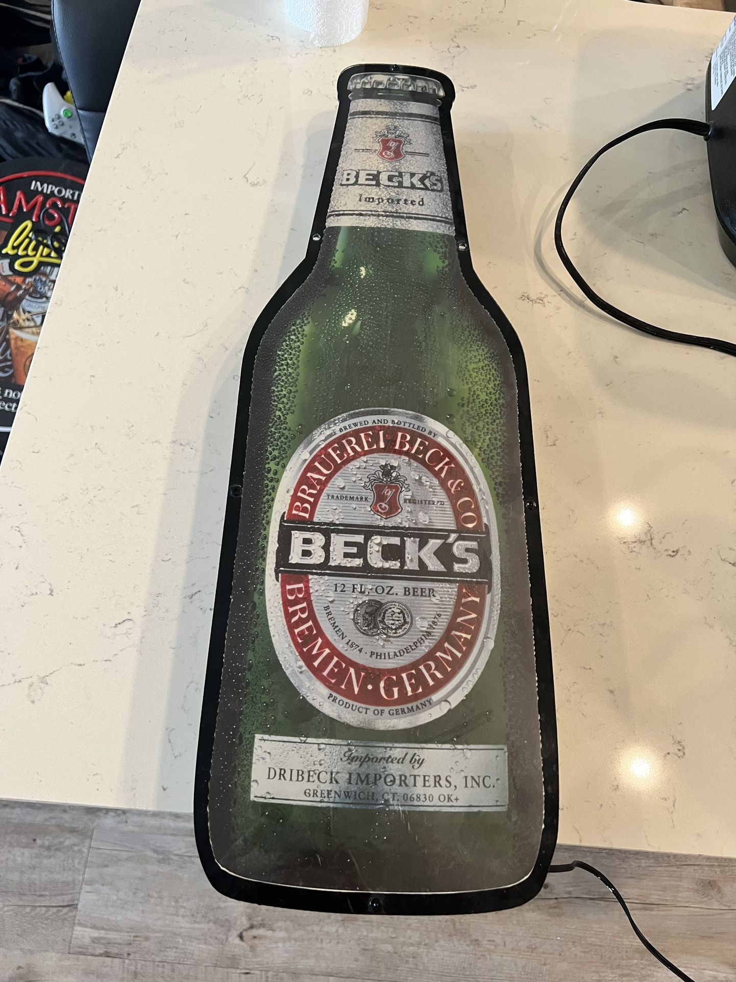 Becks Bar Light