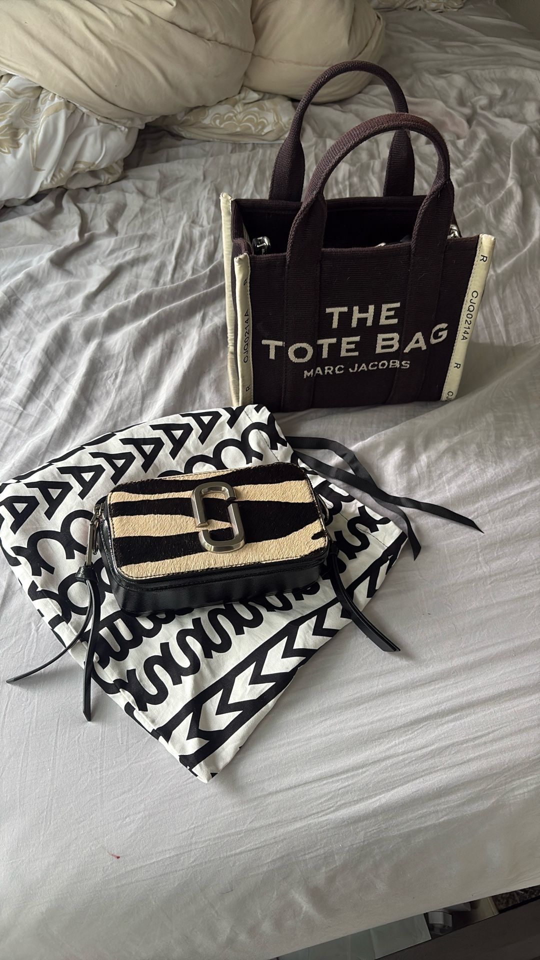 Marc Jacobs “Tote Bag” / Marc Jacob’s “Zebra Print”