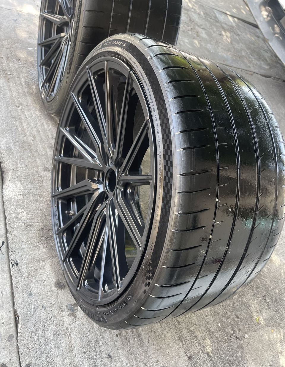 Vossen Wheels On Micheline Pilot Sport 4s