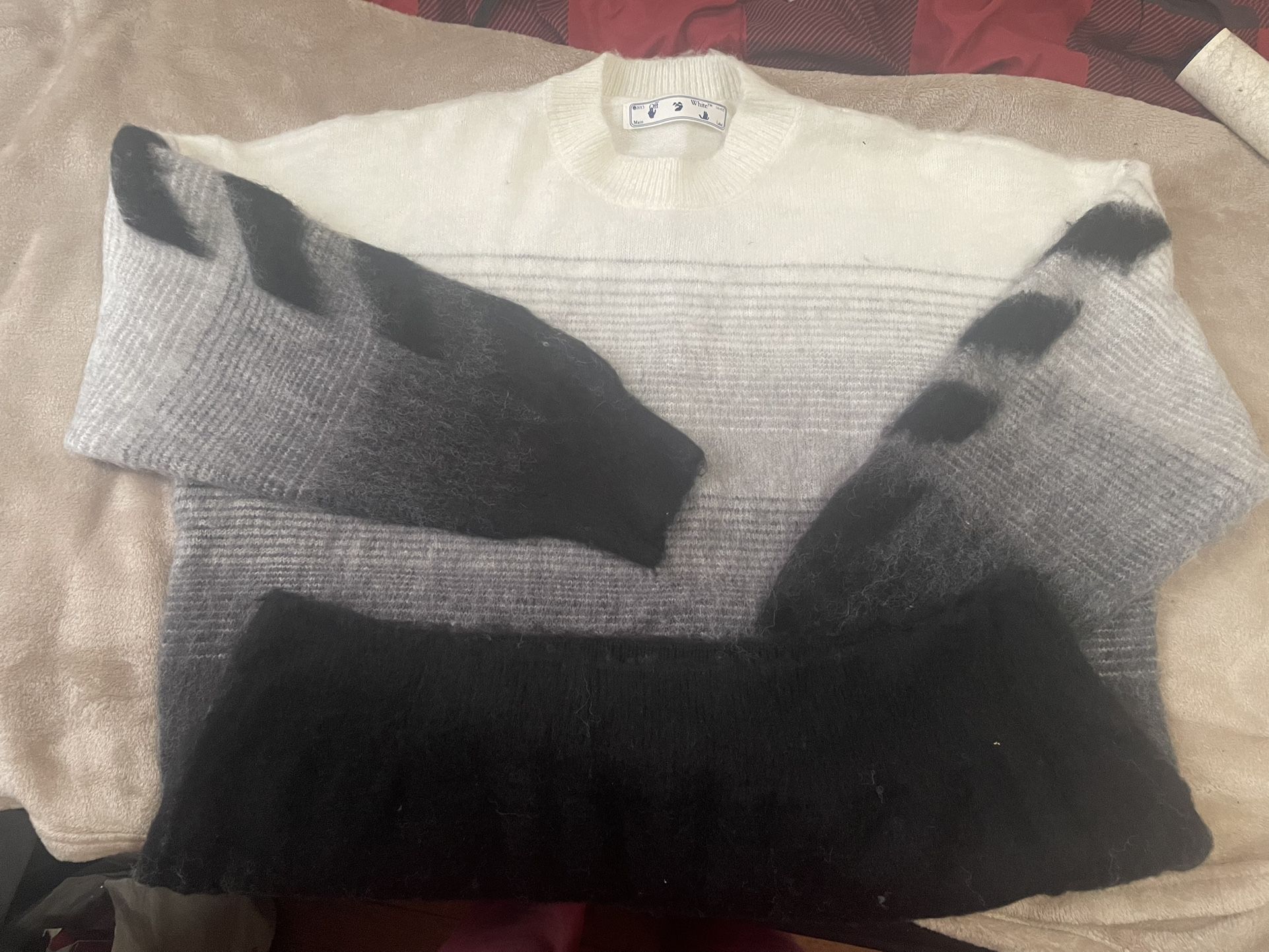 Offwhite Sweater