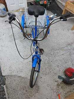 BICYCLE USED LAKE NEW