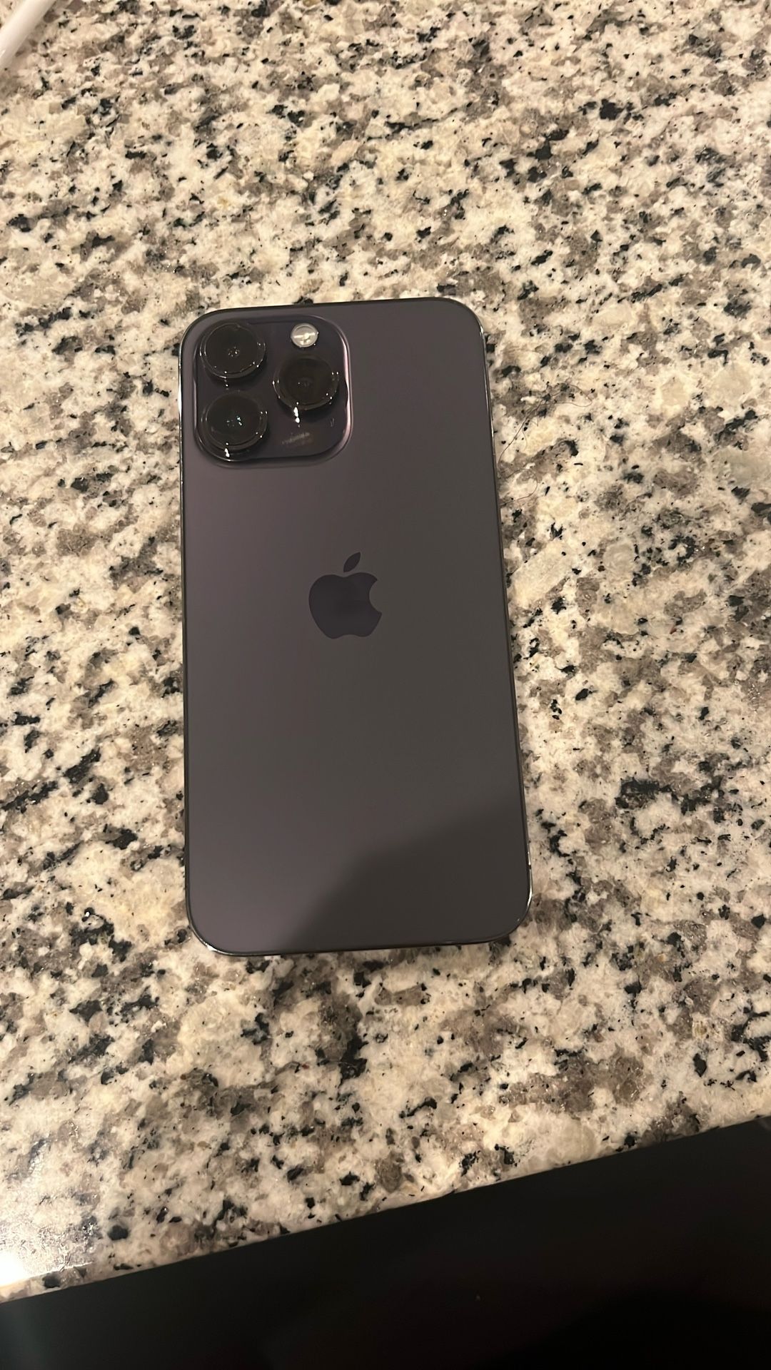 iPhone 14 Pro Max