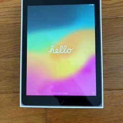 iPad 6th gen 32 gb wifi