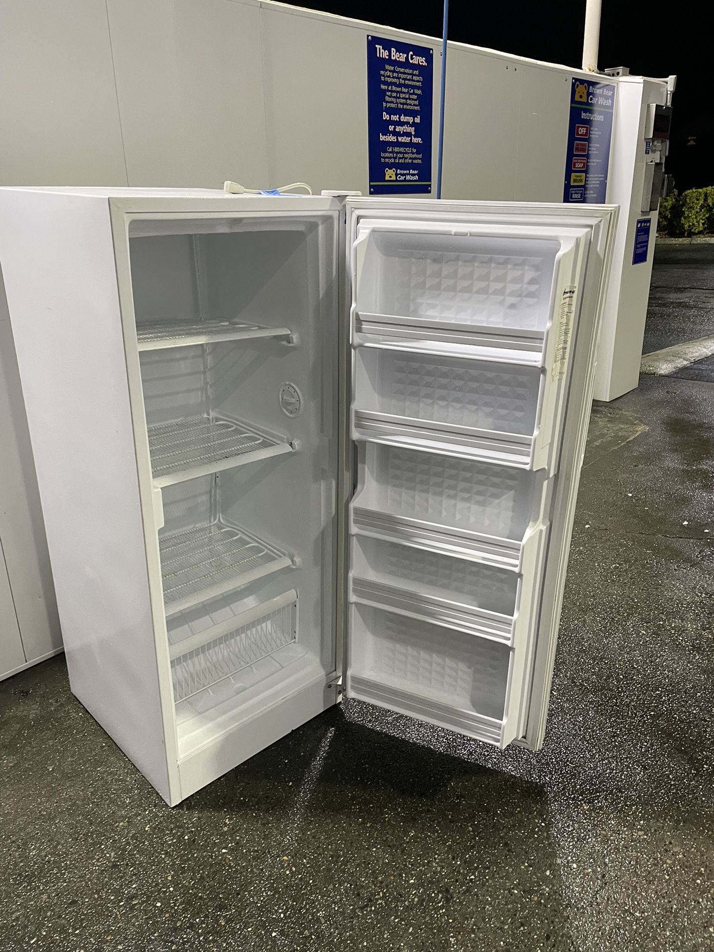 12 Cubic Feet Upright Freezer - DELIVERY AVAILABLE 