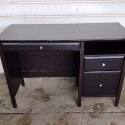Desk Measurements In Pictures $80 Pick Up Only In Bakersfield In The 93308 Area No Holds 