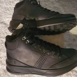 Ecco Boots With Fur Lining