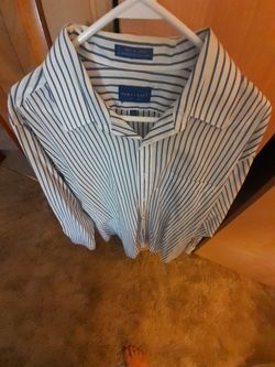Mens Xlarge colored long sleeved dress shirts