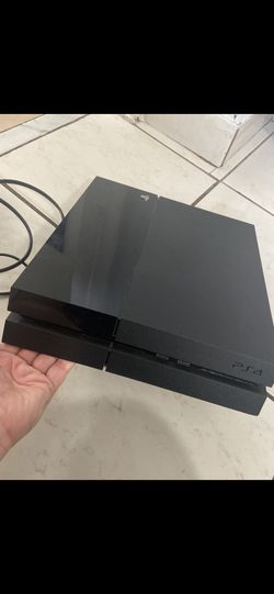 PS4 W/ Controller $100