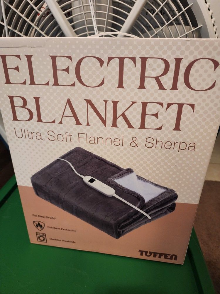 Electric Heated Throw Blanket, Extremely Soft Cozy Flannel Sherpa Heating Blanket with Single Controller, 10 Heating Levels & 4 Hours Auto-Off