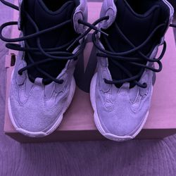 Yeezy 500