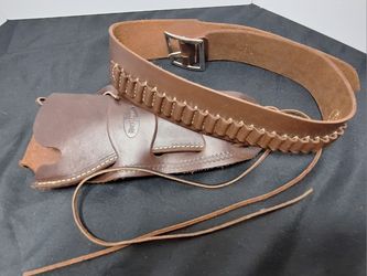 Like NEW High Quality .22 Revolver Holster & Cartridge Belt only
