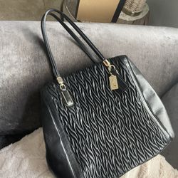 Coach Black Leather Purse 