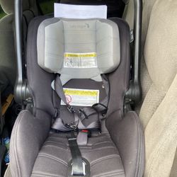 Free: Baby car seat  PU: Dinuba