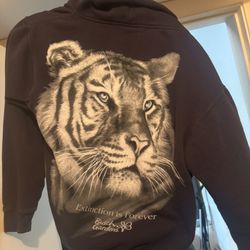 Busch gardens Hoodie Size small good condition. thick and comfortable.   $20