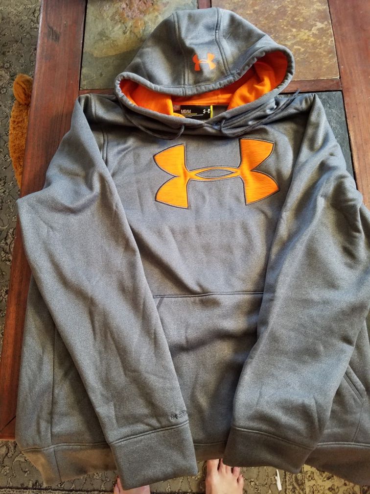 Underarmor hoodie