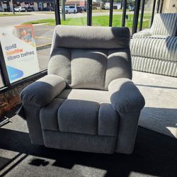 Gray Fabric Recliner Chair 🚚WE DELIVER🚚