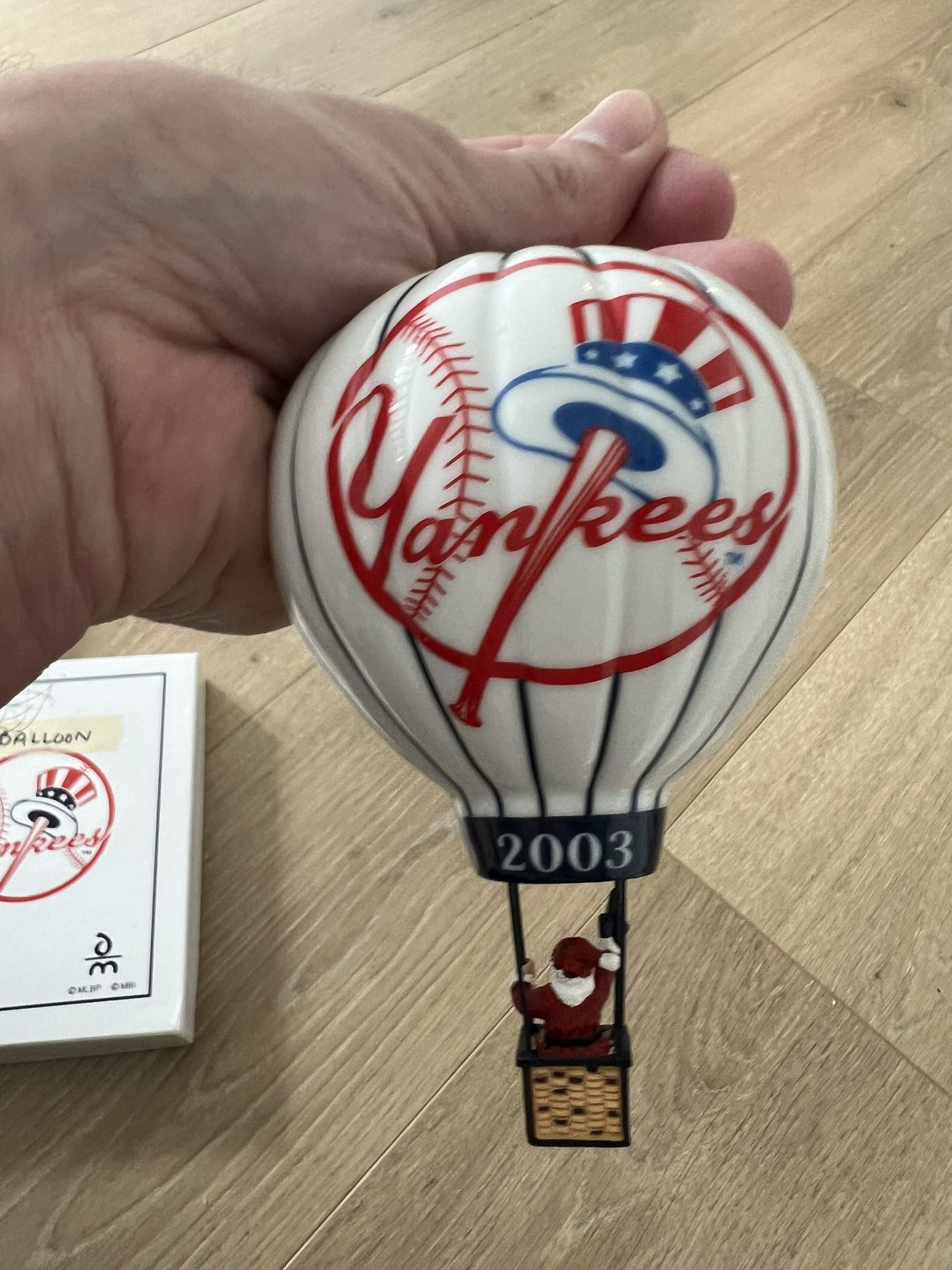 2003 New York Yankees Danbury Mint Hot Air Balloon Ornament - rarely used. Like new
