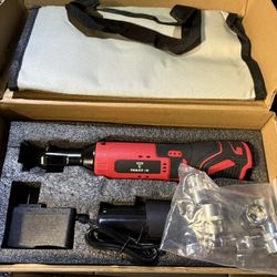 3/8 Electric Ratchet With The Battery And Charger And Metric Sockets 