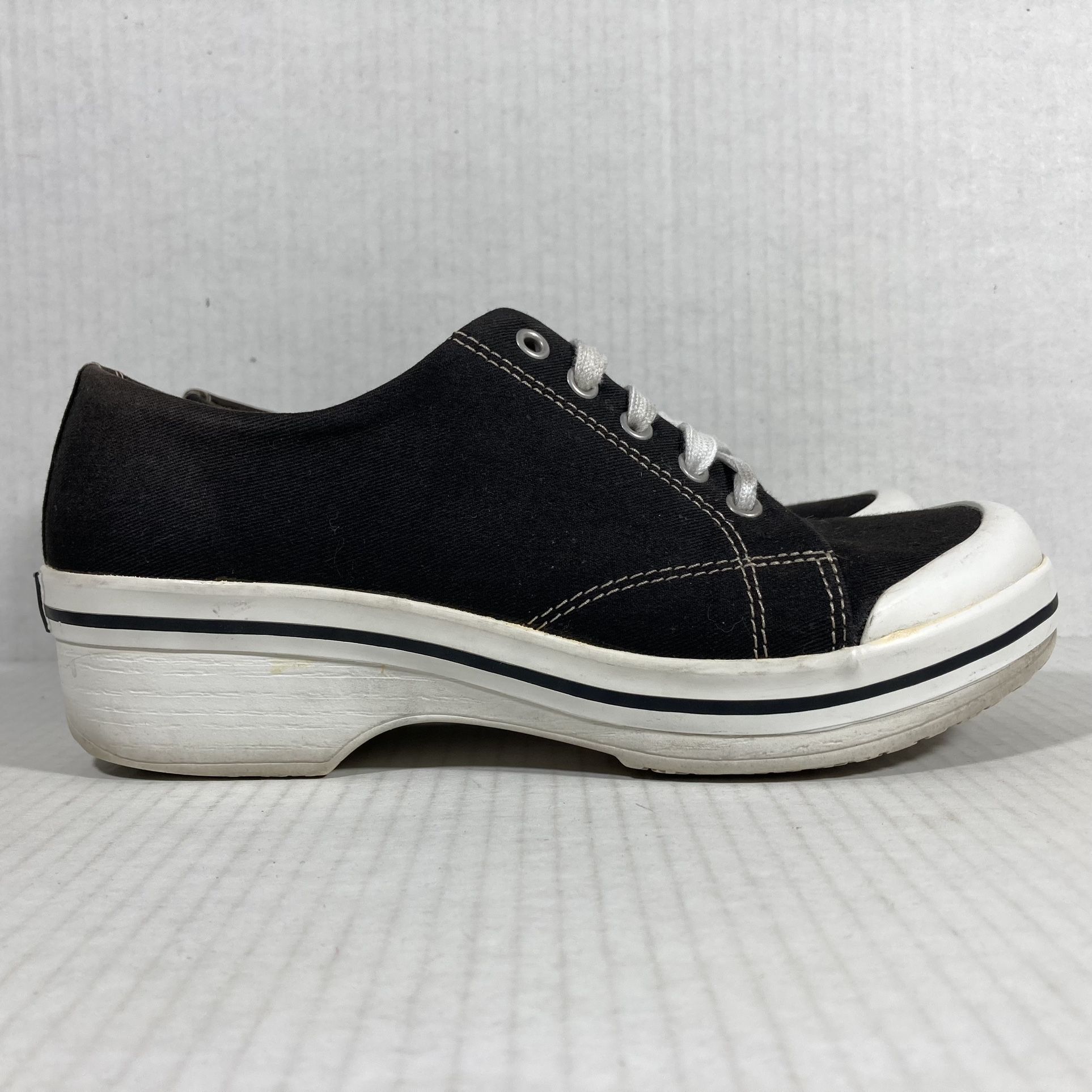 Dansko Veda Vegan Black White Canvas Casual Comfort Non-Slip Clog Sneakers Wmns Sz 6.5